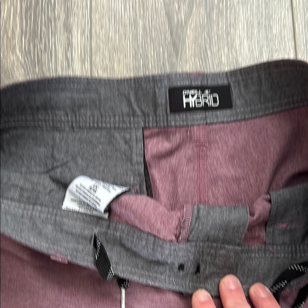 O'Neill Purple Flat Front Shorts Casual Style - Picture 2 of 3